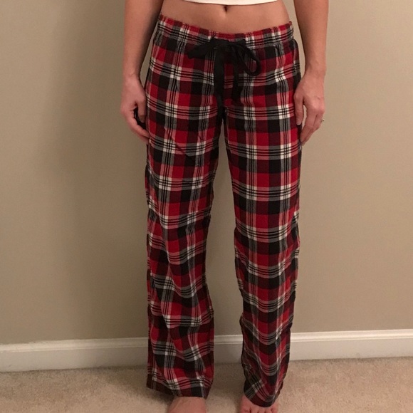 black and red flannel pajama pants